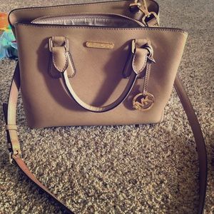 Michael kors purse